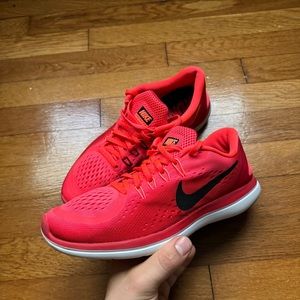 Womens Nike Running Shoes